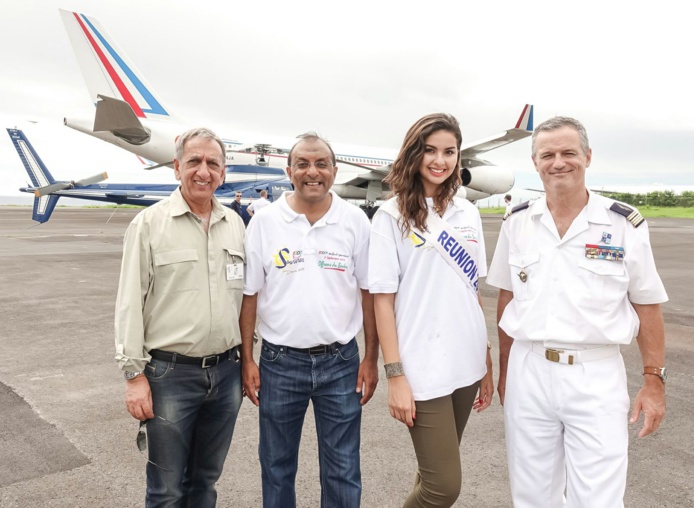 Aziz Patel, Comité Miss Réunion, Ibrahim Ingar, président 1000 Sourires, Ambre N'guyen, et Lieutenant-Colonel François Monard, Commandant du Détachement Air 181