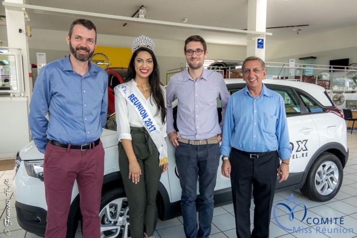 Miss Réunion a reçu les clés de son Opel Crossland X