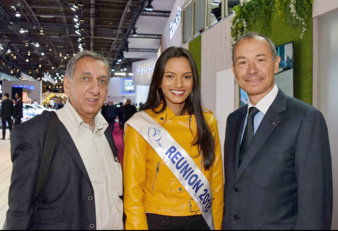Aziz Patel, délégué Miss France, Morgane Soucramanien, Miss Réunion 2018, et Jean-Claude Girot, commissaire général du Mondial de l'Auto de Paris
