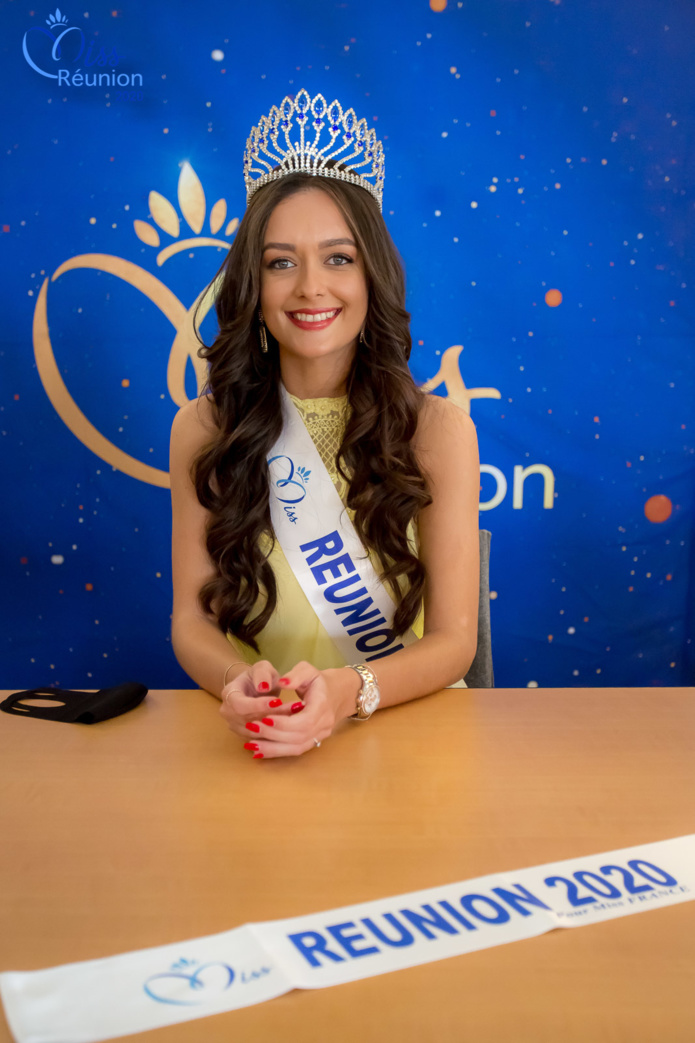 La belle Morgane Lebon, l'écharpe Miss Réunion 2020 est prête!
