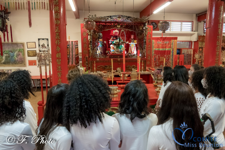Les candidates 2021 ont visité un temple chinois à Saint-Denis