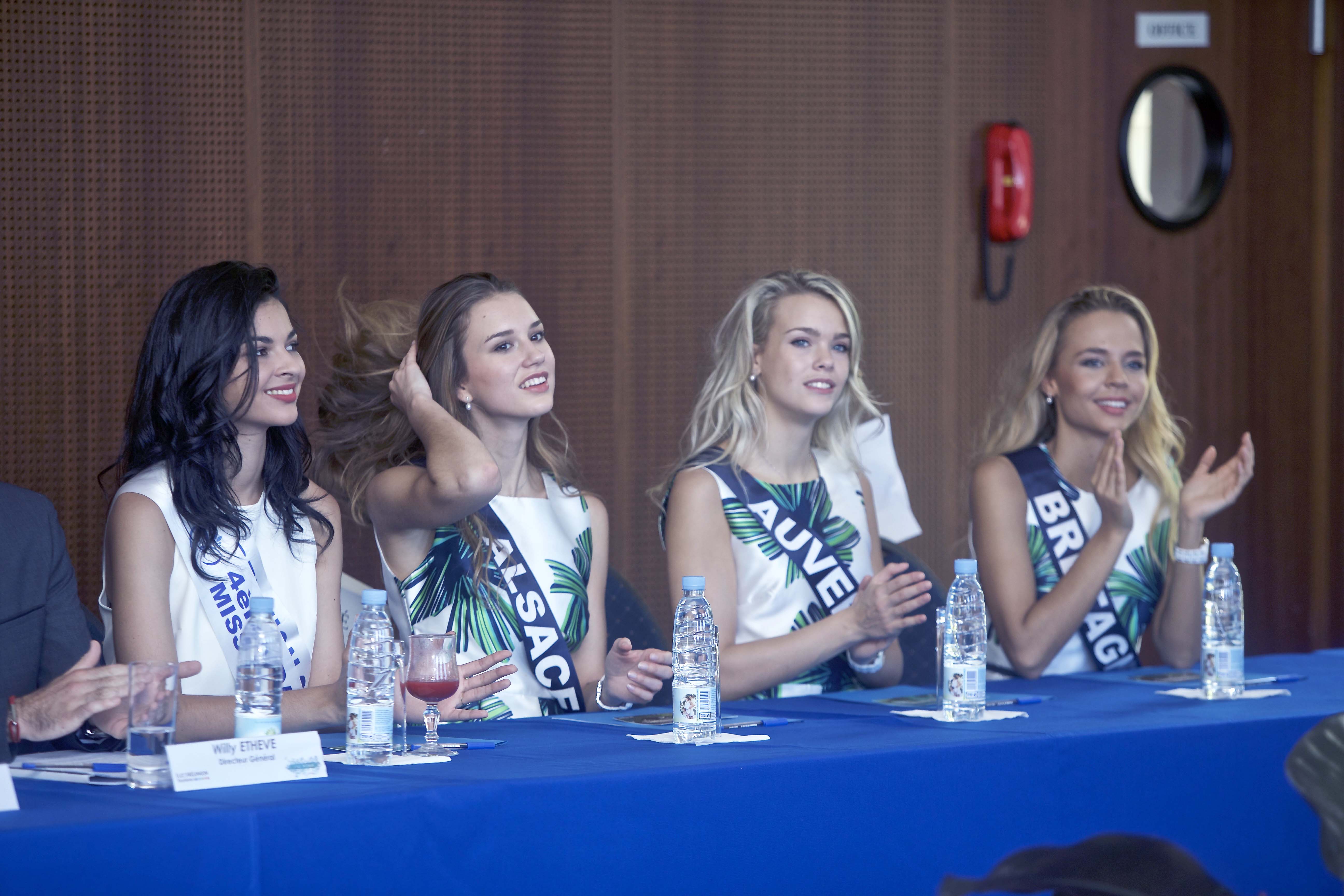 Les candidates Miss France 2017 au MOCA