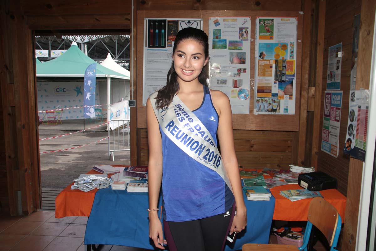 Miss Réunion a participé avec enthousiasme à ce Relais pour la vie