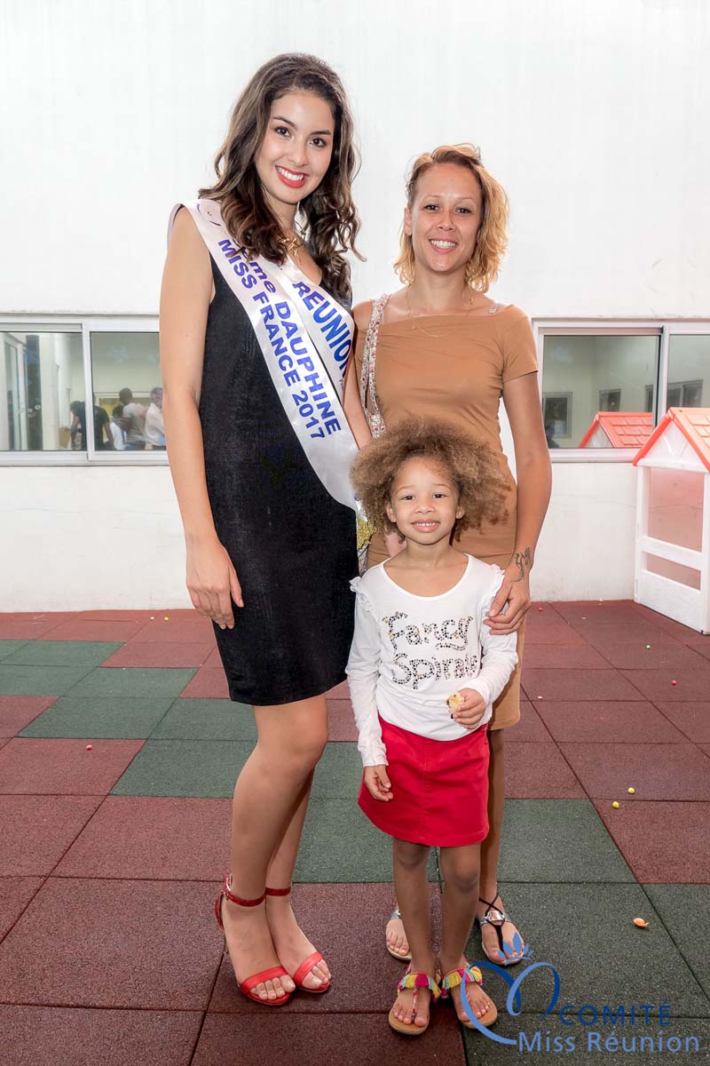 Miss Réunion fête la musique avec les enfants au CHU
