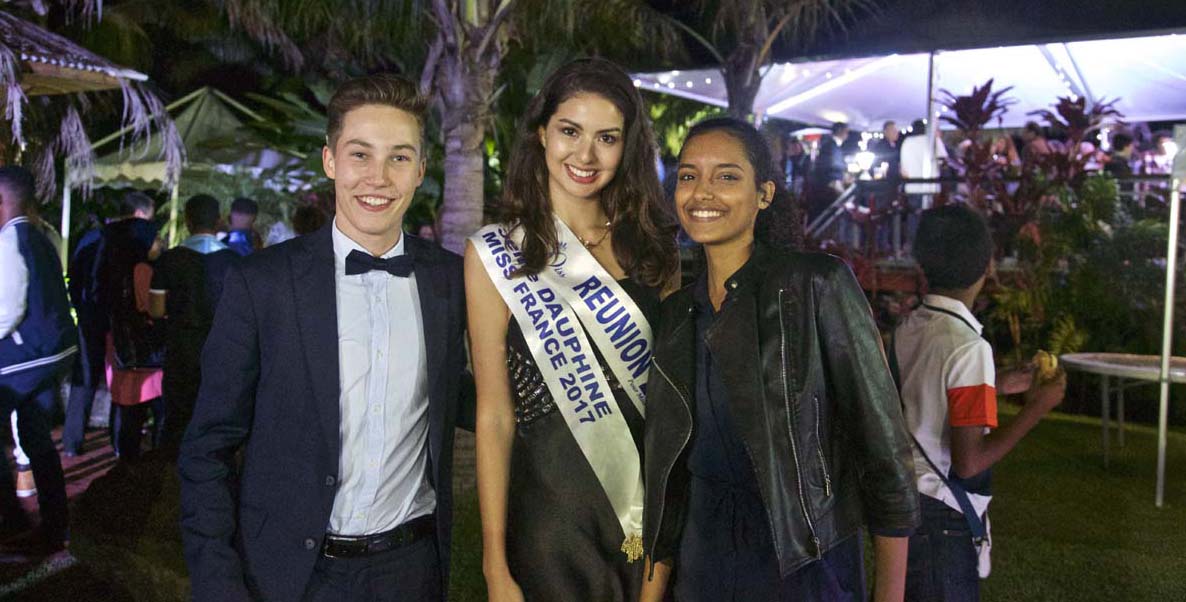 Miss Réunion marraine de la cérémonie de remise de diplômes à l'IUT