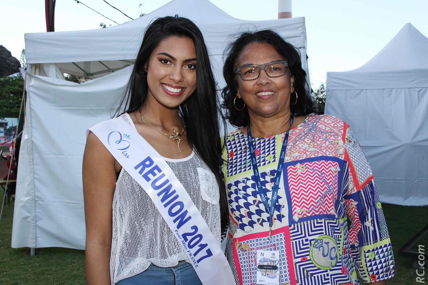 Miss Réunion avec Béatrice Sigismeau, vice-présidente du Département