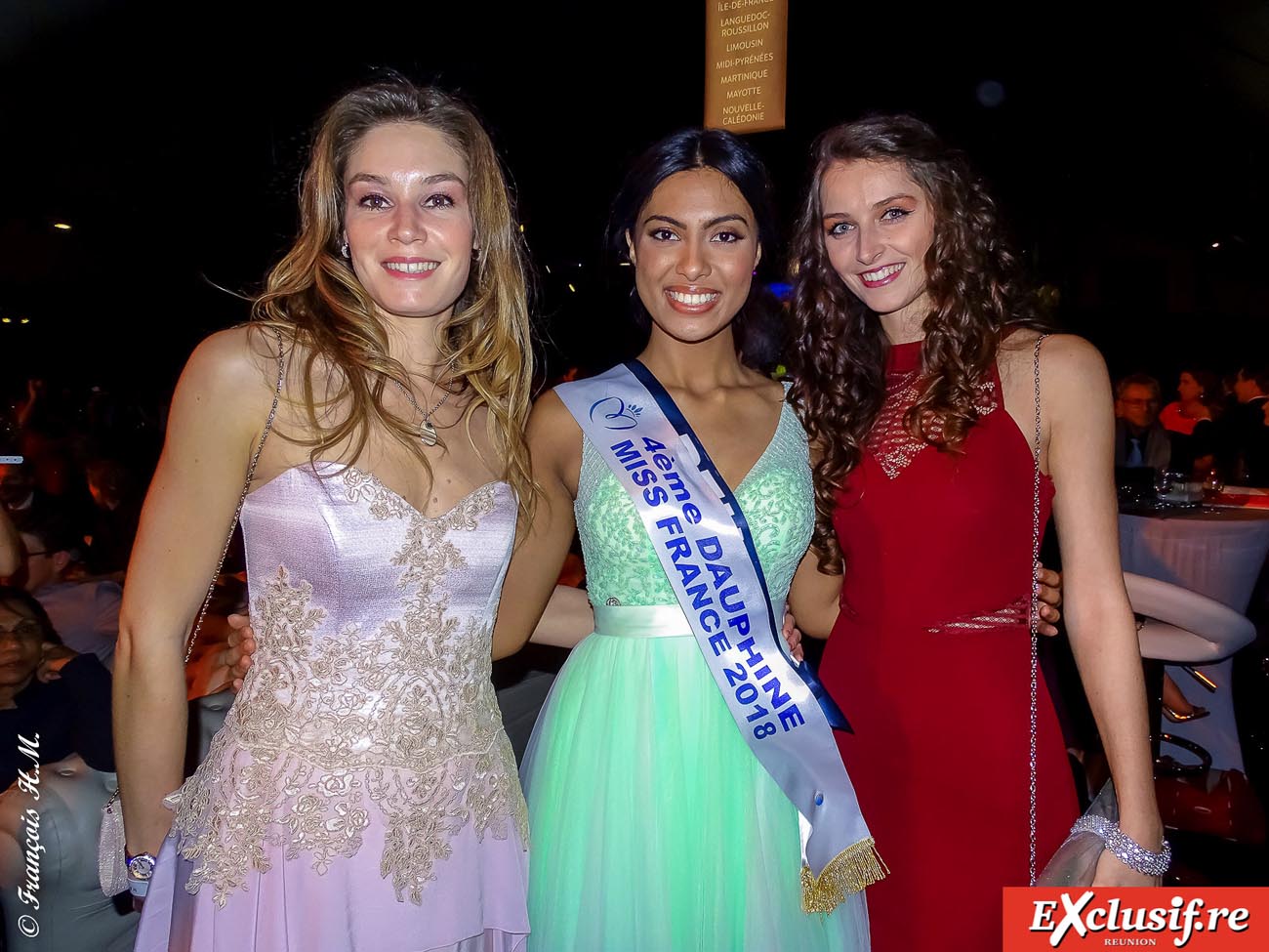 Miss Réunion avec des fans de Poitou-Charente