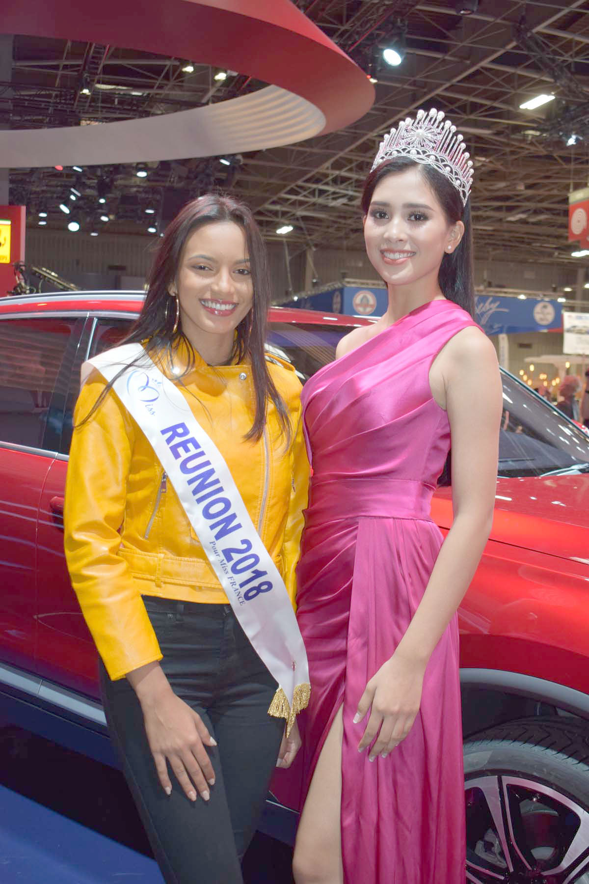 Miss Réunion et Miss Vietnam