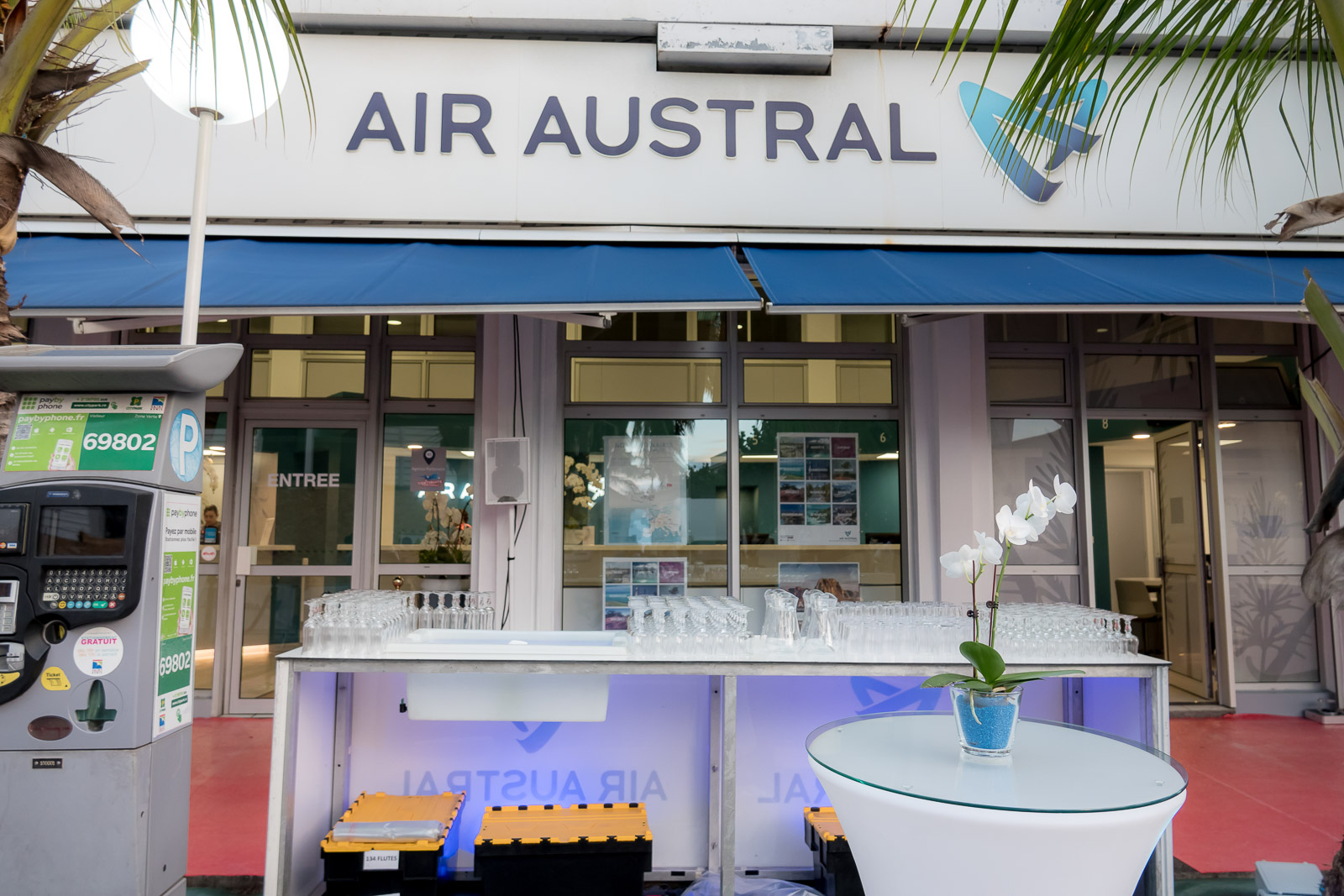 Morgane Lebon à l'inauguration de l'agence rénovée d'Air Austral